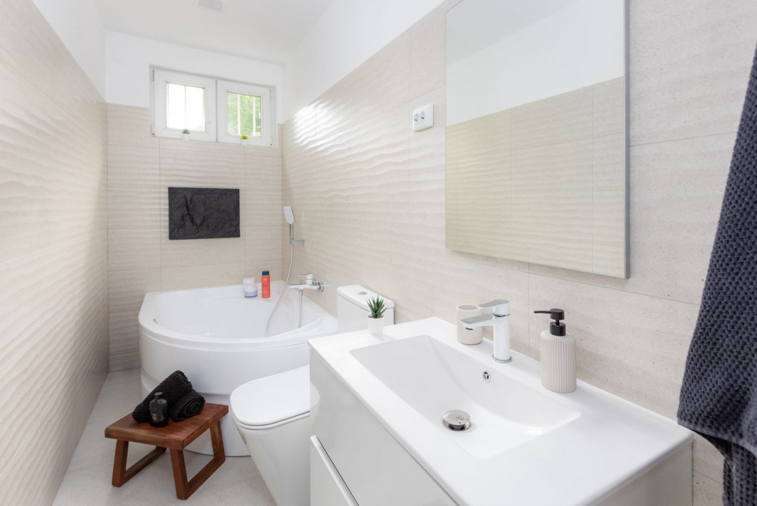 Apartament 2 -Strada Lungă | 75 mp - Terasă 12 mp - Parcare Privată