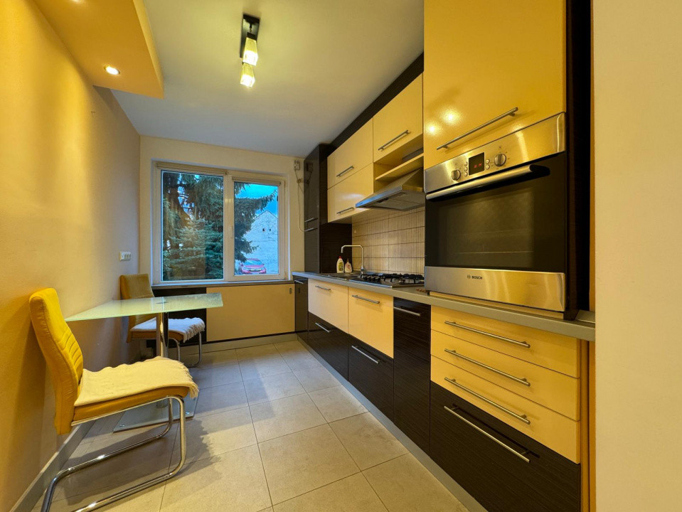 Apartament 2 camere de închiriat – ultracentral, complet echipat | Parcare