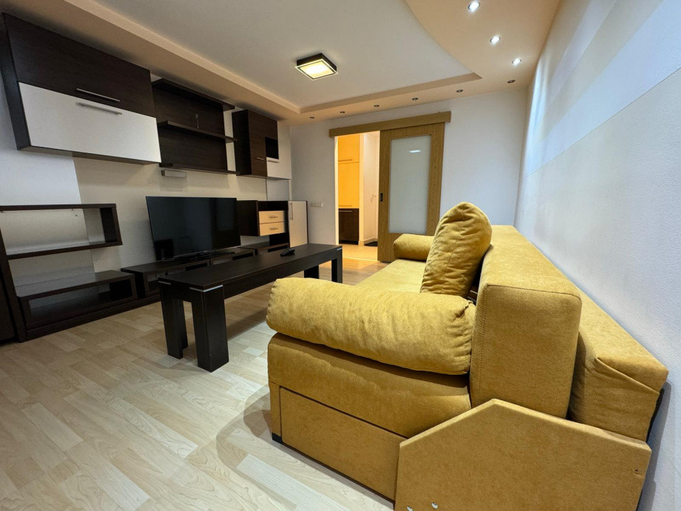 Apartament 2 camere de închiriat – ultracentral, complet echipat | Parcare
