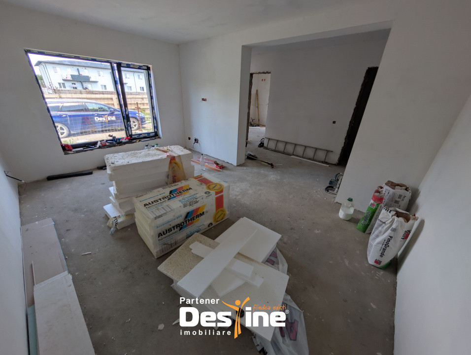 Casa plan parter 3 camere 90 mp + 500 mp teren, finisaje de calitate