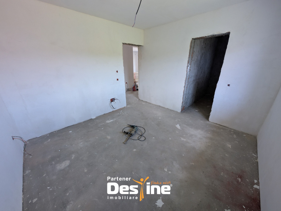 Casa plan parter 3 camere 90 mp + 500 mp teren, finisaje de calitate