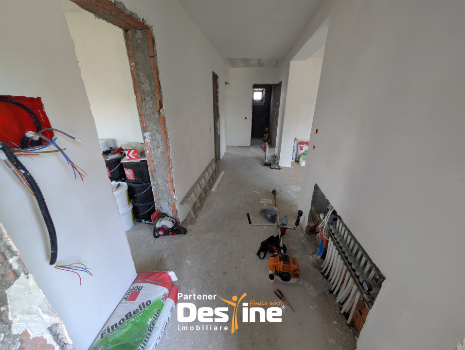Casa plan parter 3 camere 90 mp + 500 mp teren, finisaje de calitate