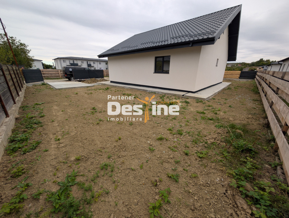Casa plan parter 3 camere 90 mp + 500 mp teren, finisaje de calitate