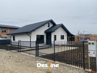 Casa plan parter 3 camere 90 mp + 500 mp teren, finisaje de calitate