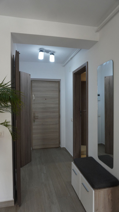 Apartament 60 mp, etajul 2, Urban Coresi 