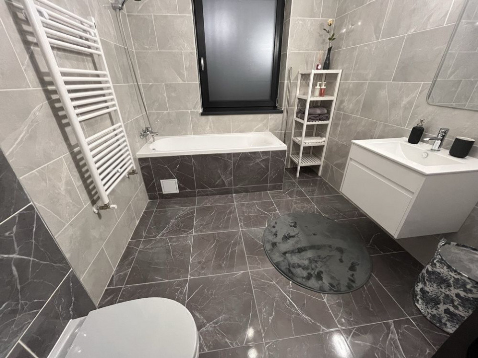 Apartament 2 cam 63 mp decomandat, Coresi