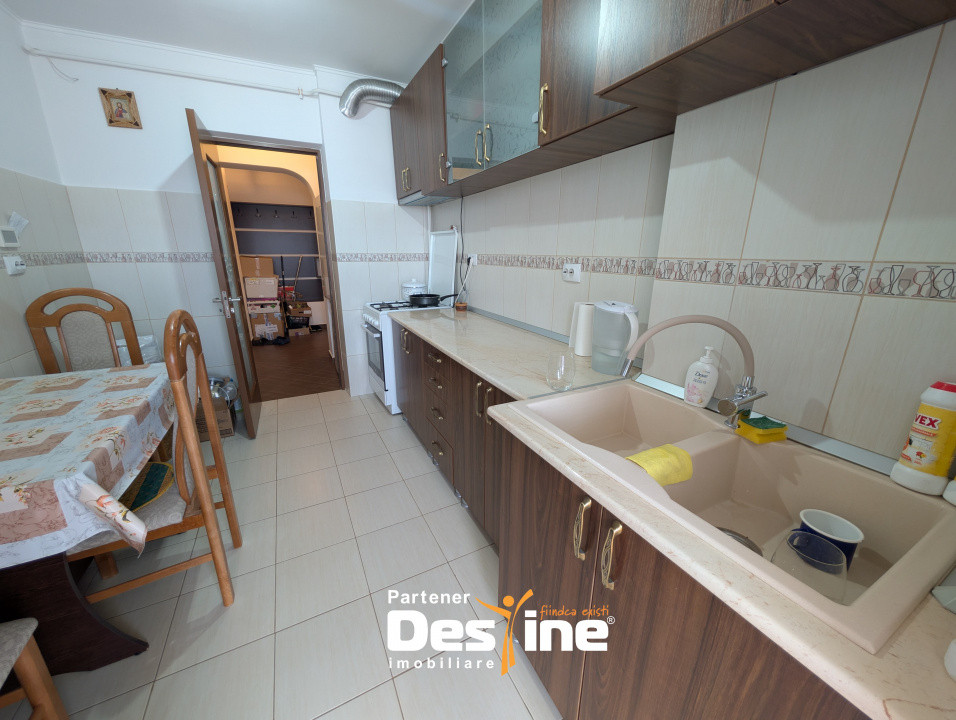 Centru Prima Închiriere - Apartament cu 3 camere Independentei mobilat