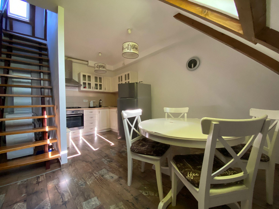 Închiriere mansardă 2 camere, 70 mp – TRACTORUL | pet friendly!