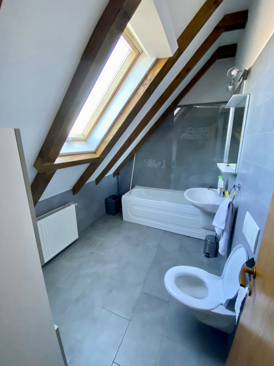 Închiriere mansardă 2 camere, 70 mp – TRACTORUL | pet friendly!