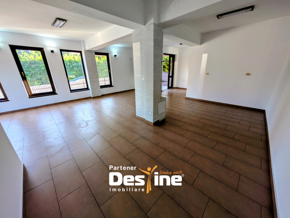 Spațiu comercial / birouri 65 mp, centrală termică, baie proprie, luminos - CUG