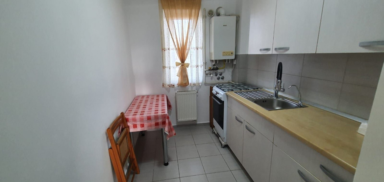 Apartament 2 camere decomandat cu balcon si parcare, Avantgarden 3