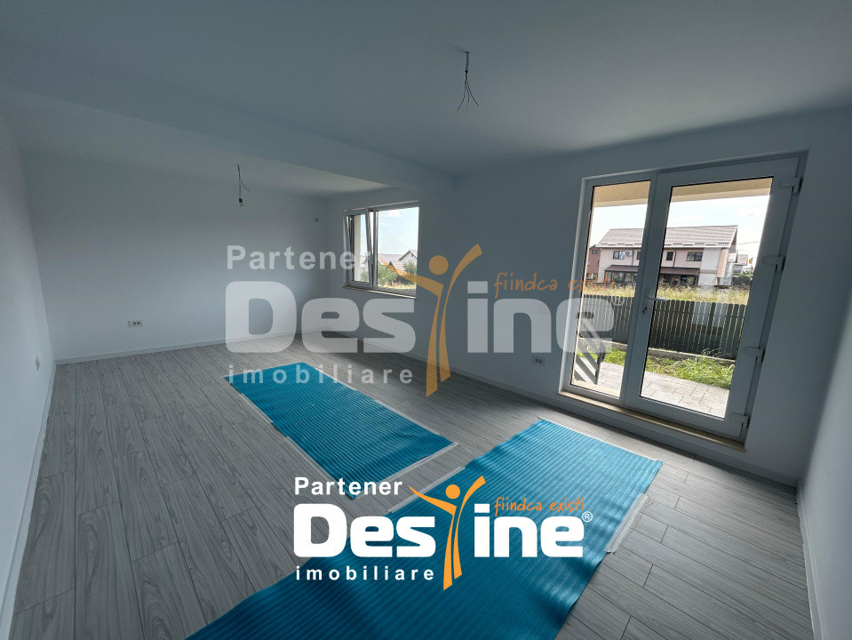 Casă tip duplex 108 mp utili - 250 mp teren Valea Lupului