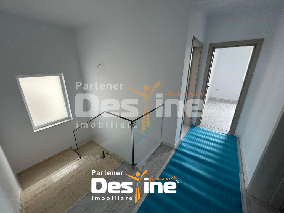 Casă tip duplex 108 mp utili - 250 mp teren Valea Lupului
