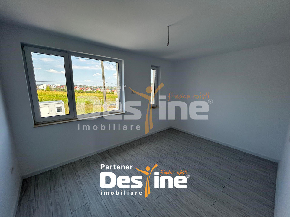 Casă tip duplex 108 mp utili - 250 mp teren Valea Lupului