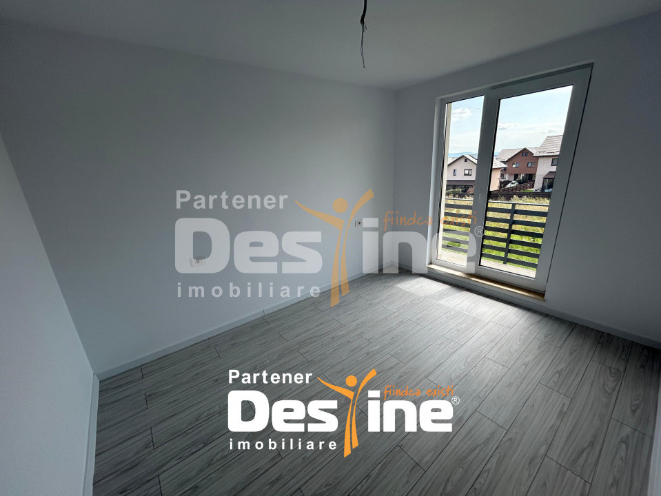 Casă tip duplex 108 mp utili - 250 mp teren Valea Lupului