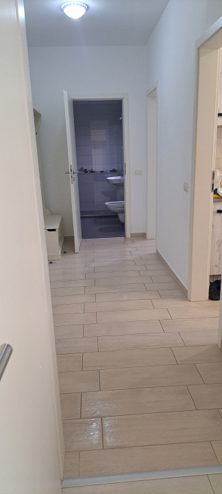APARTAMENT DE VÂNZARE- 2 camere, DECOMANDAT, etajul 2/8 - TRACTORUL 