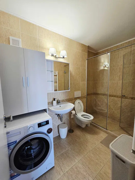 APARTAMENT DE ÎNCHIRIAT- 3 camere | DECOMANDAT | loc de parcare | Tractorul 
