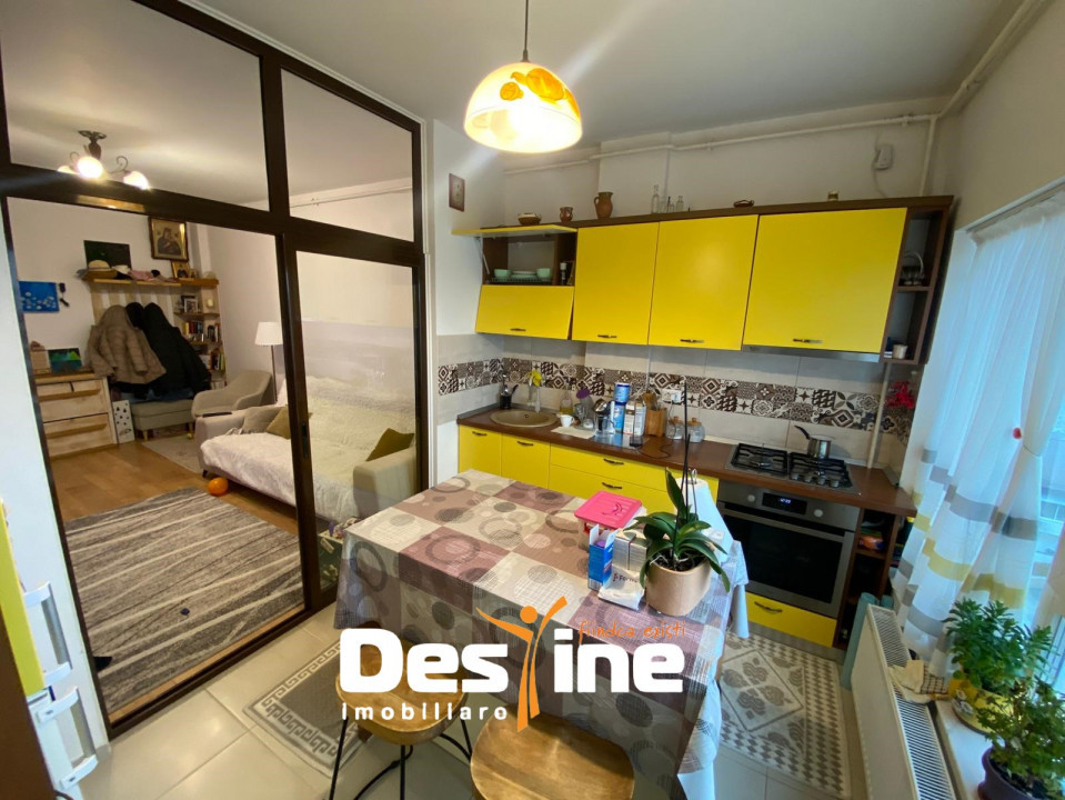 Apartament 3 camere 66 mp, loc de parcare + boxă - Alpha Bank Păcurari
