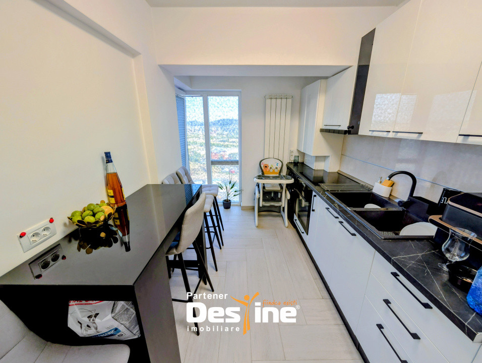 Apartament 2 camere decomandat de 56 mp, mobilat și utilat premium, baie cu geam