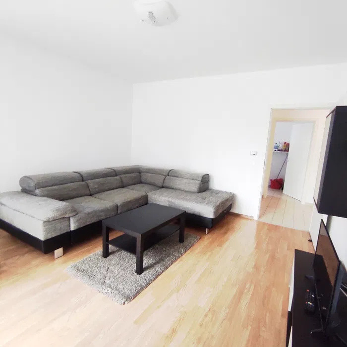 Confort și Eleganță într-un Apartament Luminos 