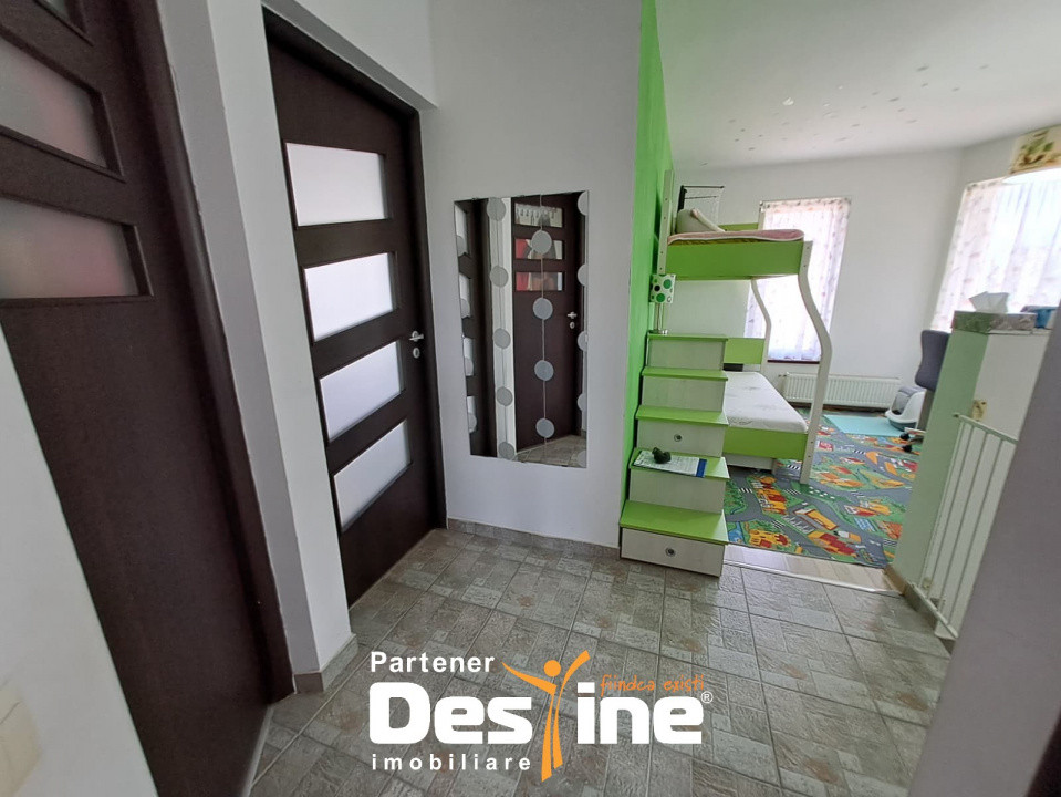 MIROSLAVA, Apartament 2 camere, semidecomandat