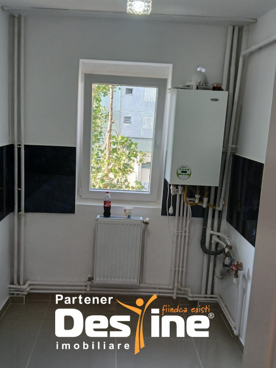 ZIMBRU, Apartament 3 camere, SEMIDECOMANDAT, 55 mp, 105.000 euro