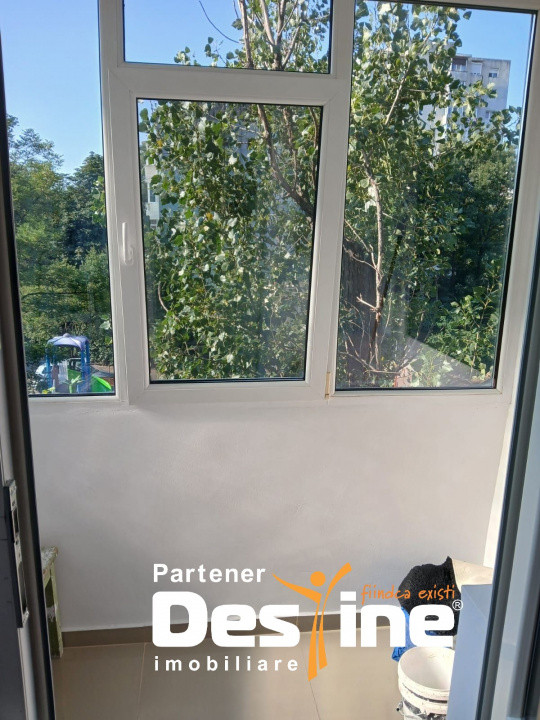 ZIMBRU, Apartament 3 camere, SEMIDECOMANDAT, 55 mp, 105.000 euro