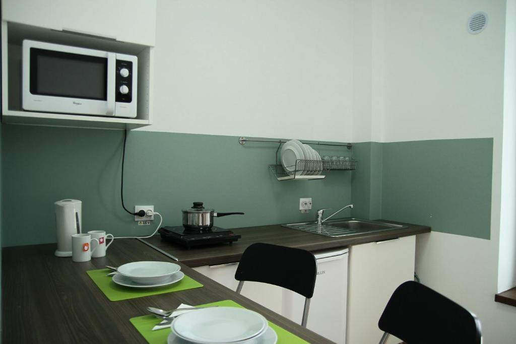 Cladire cu 11 camere, Regim Hotelier, zona Strada Lunga