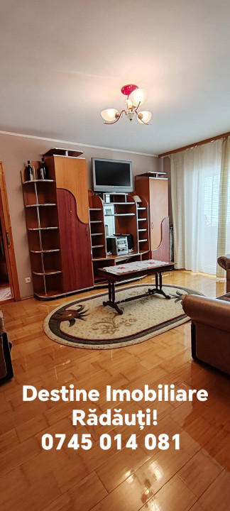 Apartament 3 camere, etajul 1/4, Radauti