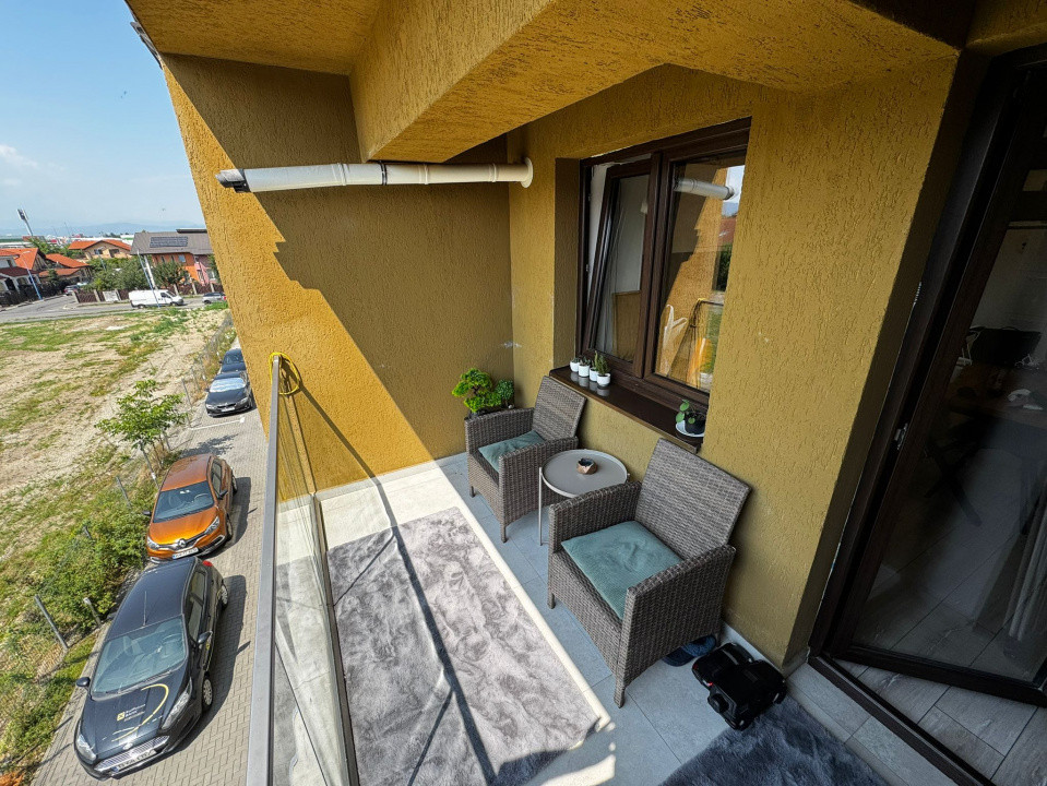 Apartament spațios și luminos, 3 camere, decomandat, parcare inclusă