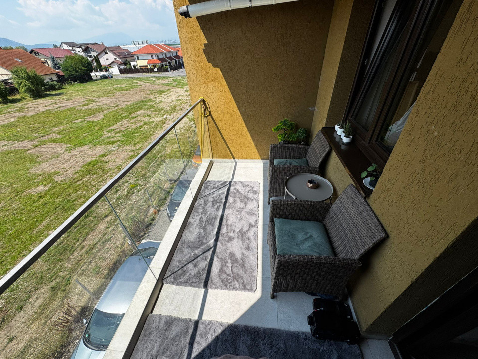 Apartament spațios și luminos, 3 camere, decomandat, parcare inclusă