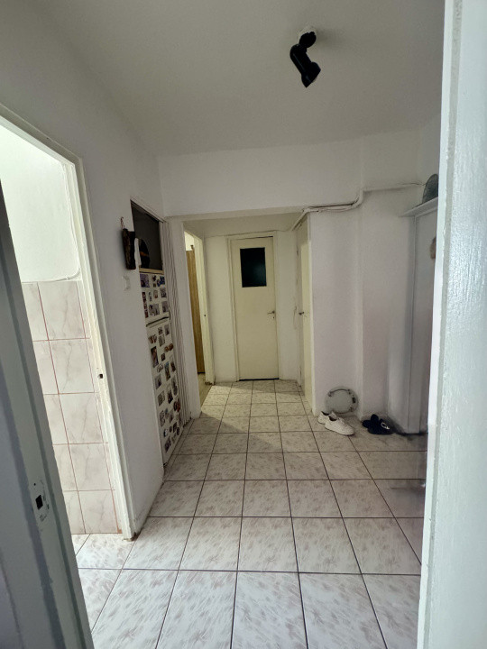 Apartament 2 camere mobilat etaj 2 central