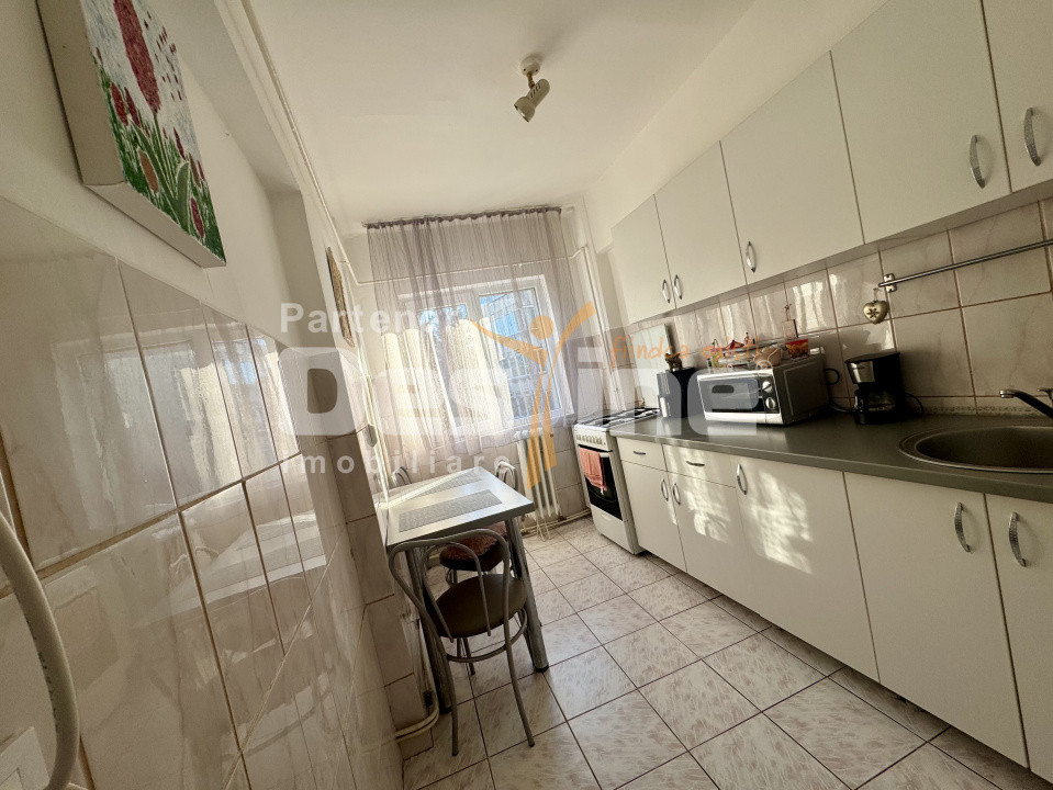 Apartament 2 camere mobilat etaj 2 central
