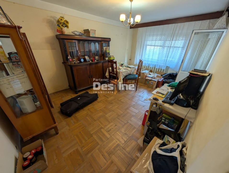 CUG - Apartament 4 camere decomandat 80MP parter - Tudor Neculai