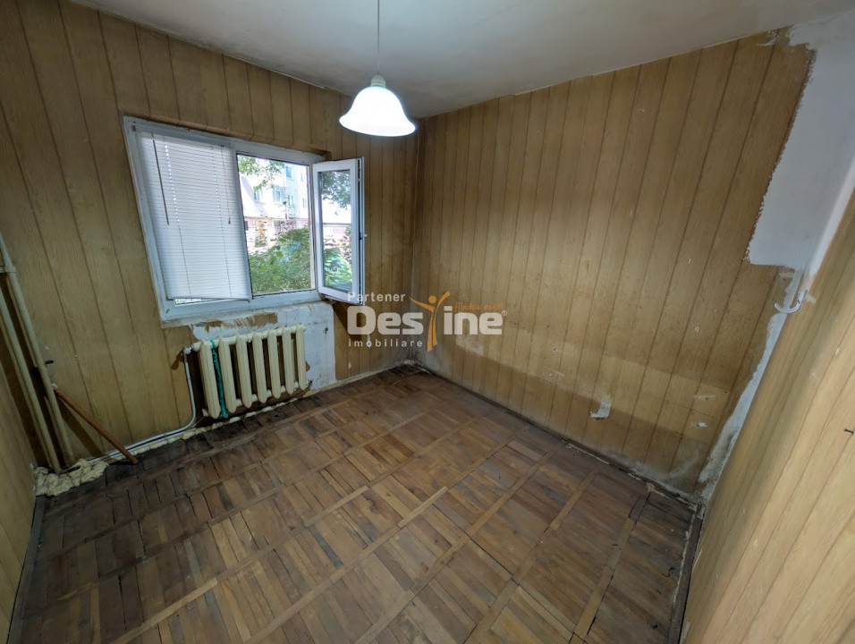 CUG - Apartament 4 camere decomandat 80MP parter - Tudor Neculai