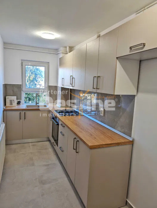 Apartament cu 2 camere 55 MP cu balcon, situat in apropierea Spitalului Judetean