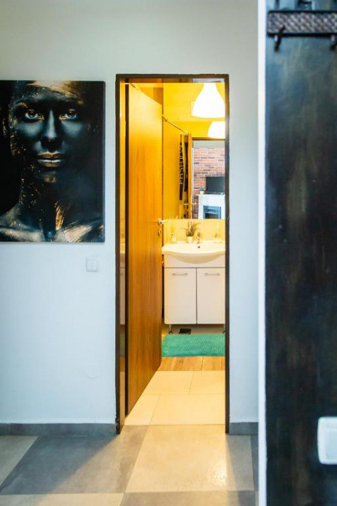 Persoana fizica apartament 2 camere Podu Ros Palas 