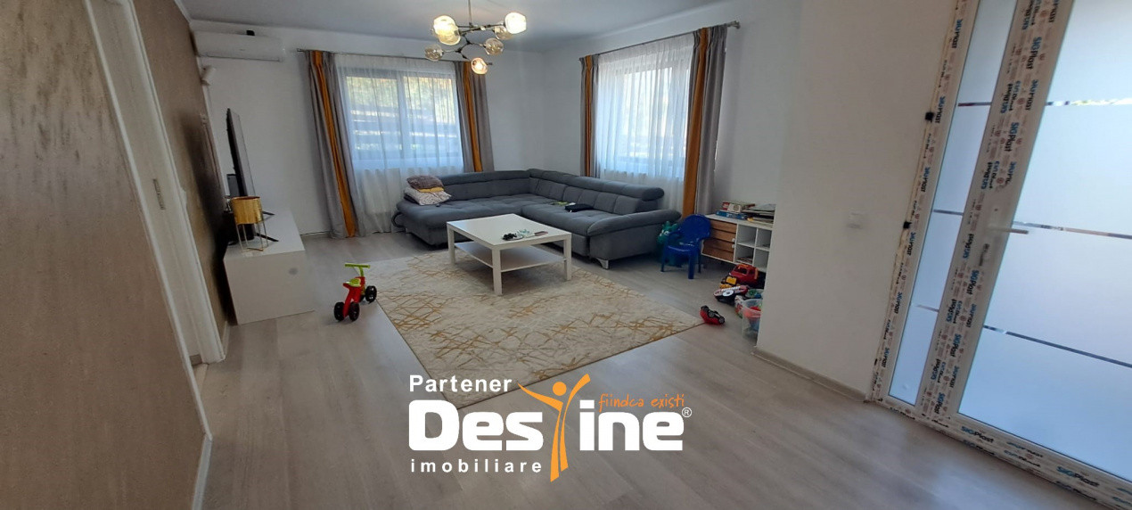 Casa PLAN PARTER, 75 mp + 500 mp TEREN , CIURBESTI