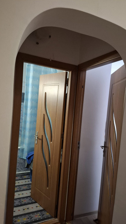 Vand apartament cu 2 camere in Canta