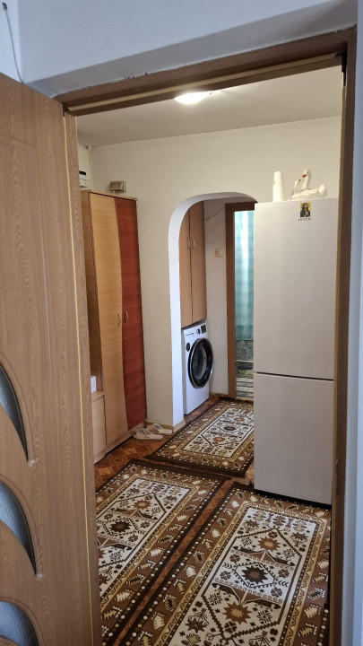 Vand apartament cu 2 camere in Canta