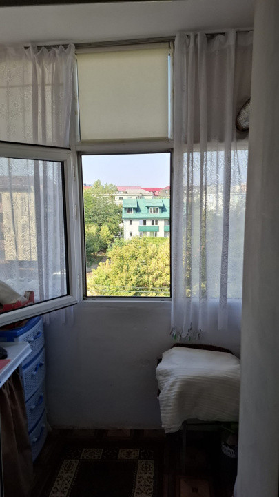 Vand apartament cu 2 camere in Canta