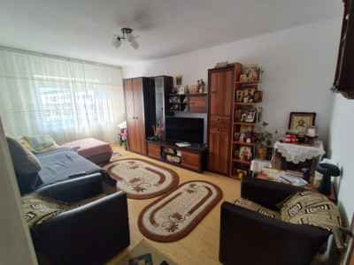 Apartament cu 2 camere in zona Canta- Bloc din 1982 