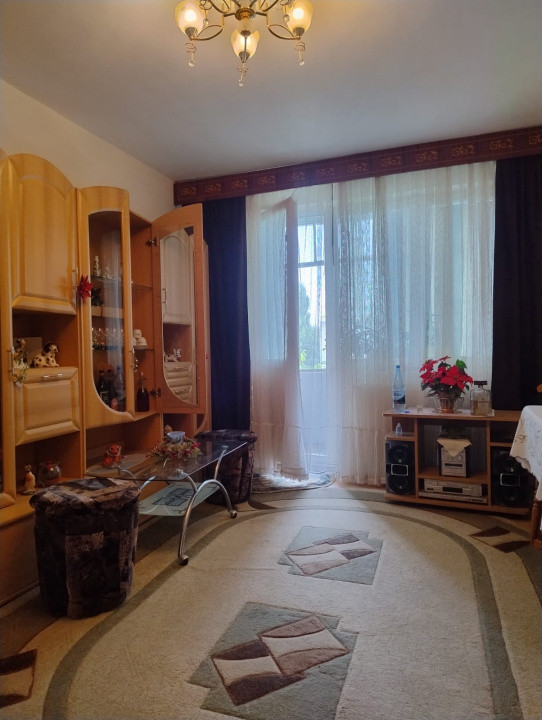 Apartament 2 camere, etaj 2/4, zona Gării
