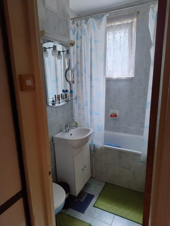 Apartament 2 camere, etaj 2/4, zona Gării