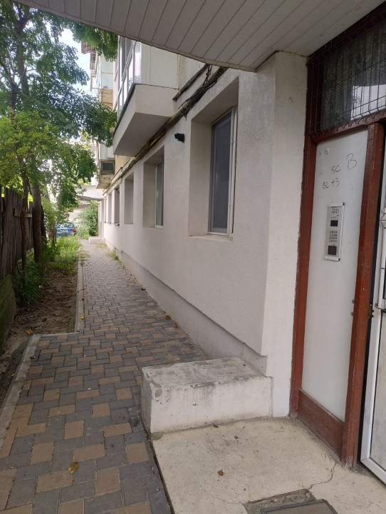 Apartament 2 camere, etaj 2/4, zona Gării