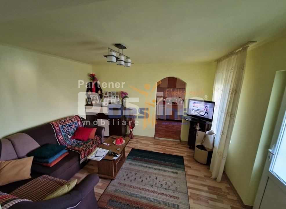 VAND CASA MOBILATA SI UTILATA + GRADINA + TEREN, ZONA LINISTITA, DEJ