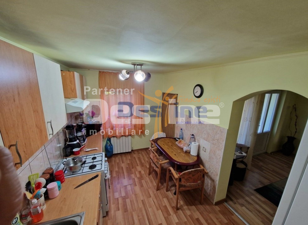 VAND CASA MOBILATA SI UTILATA + GRADINA + TEREN, ZONA LINISTITA, DEJ