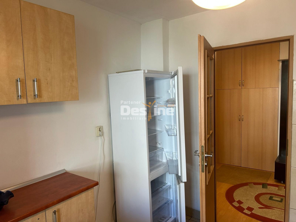 Chirie Apartament 3 camere 70 mp mobilat utilat loc de parcare - Drumul Taberei