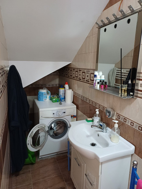 Casă 750 mp, curte individuală, garaj, foisor, Prejmer