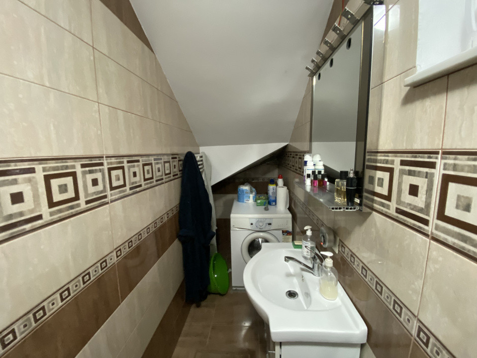 Casă 750 mp, curte individuală, garaj, foisor, Prejmer